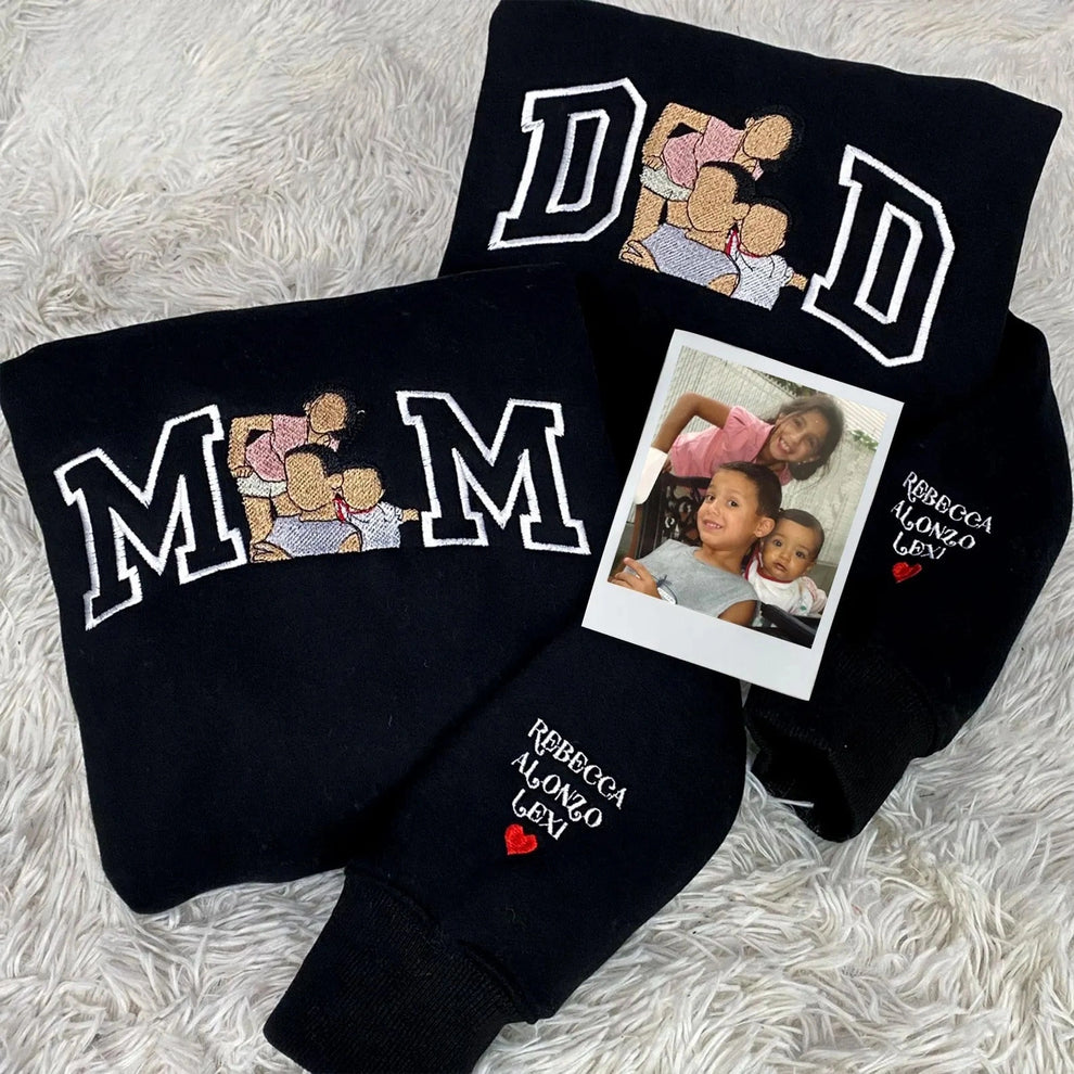 Embroidered family portrait on hoodie, embroidered sweater for Mother's Day, sweaters with portraits of father and mother, gift for father and mother