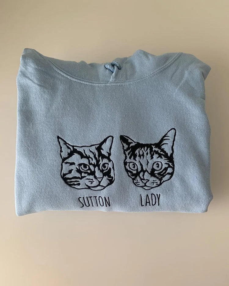 Custom Pet Portrait Sweatshirt – Unique Embroidered Hoodie & T-Shirt