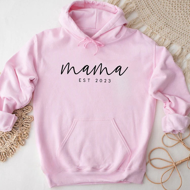 Minimalist Mama Sweatshirt with Date and Children Name