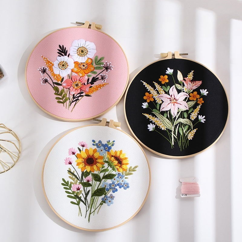 Holiday Embroidery DIY Set Embroidery Kit For Beginner - Creative Handmade Gift with Hoop, Thread & Felt
