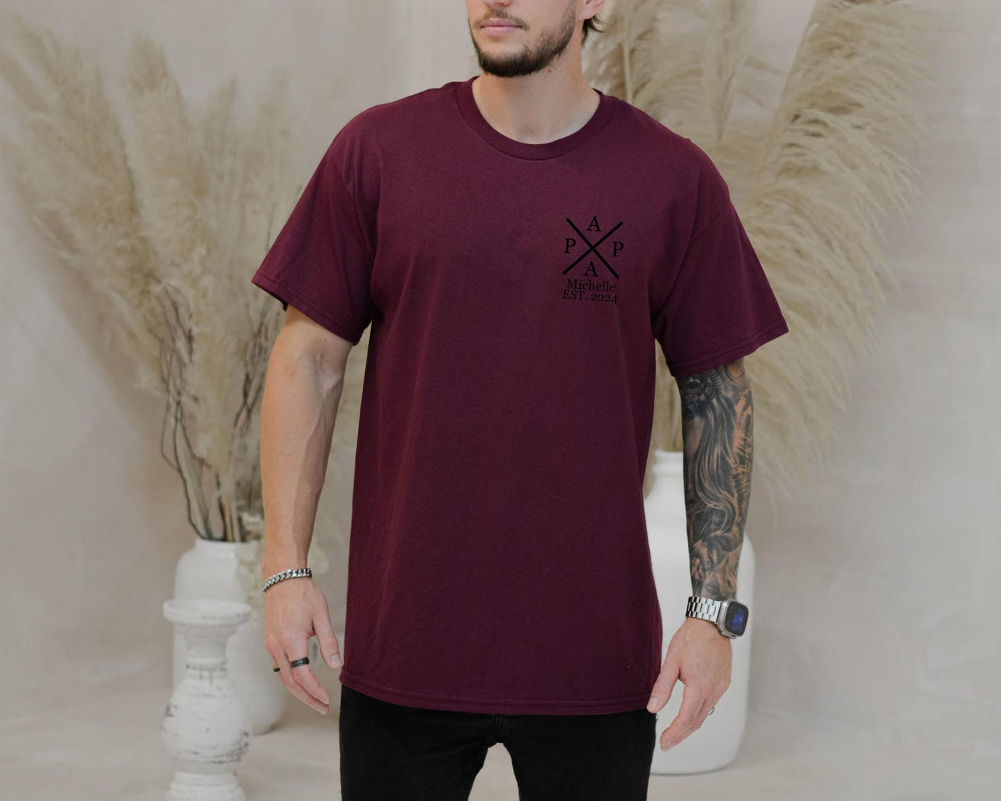 Personalized dad t-shirt with children's names and birth years - the perfect Father's Day and birthday gift. Gift idea for dad.