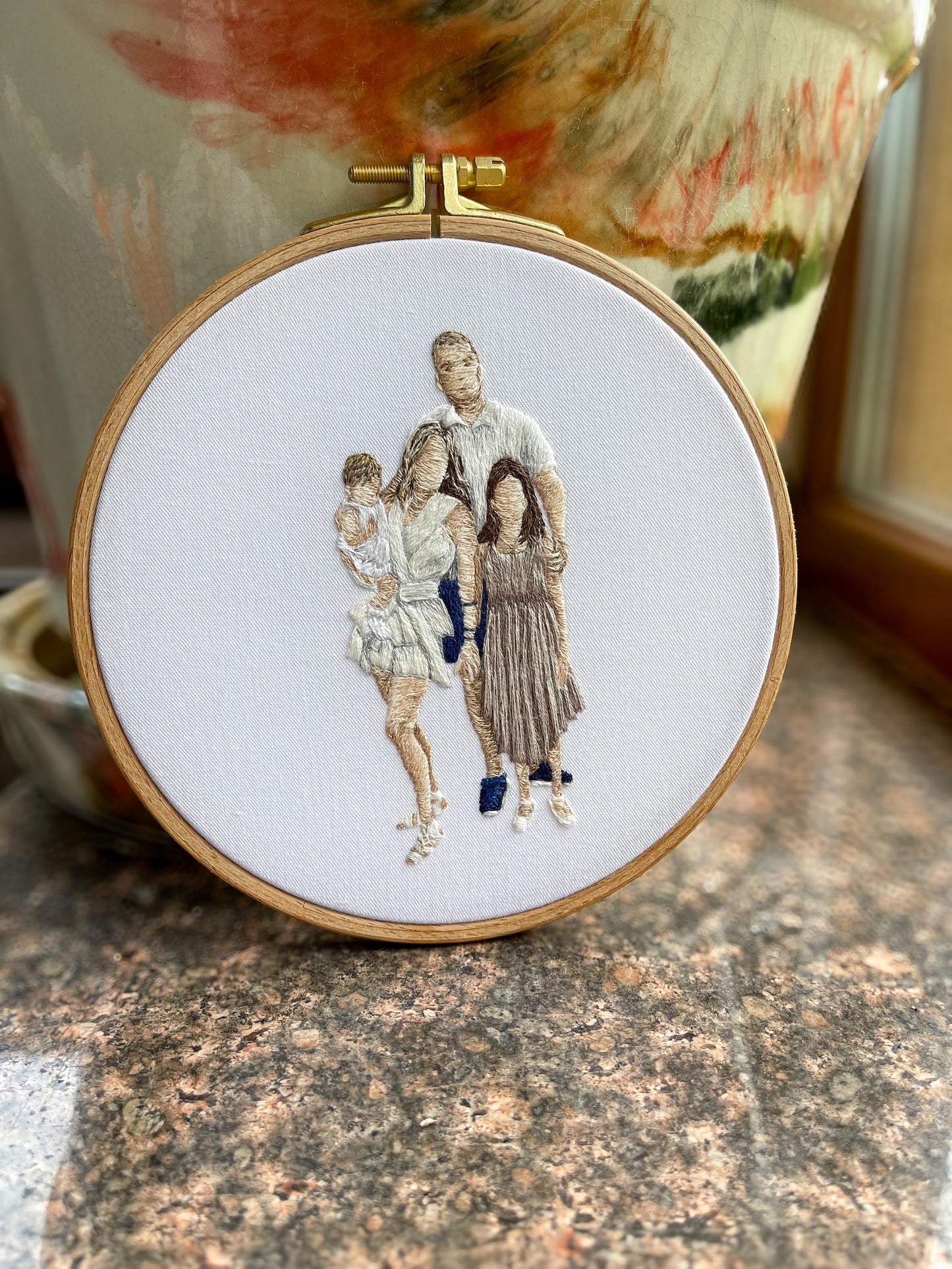 People embroidered portrait hoop, family embroidered gift, embroidery hoop art, family embroidery design, hand embroidery portrait