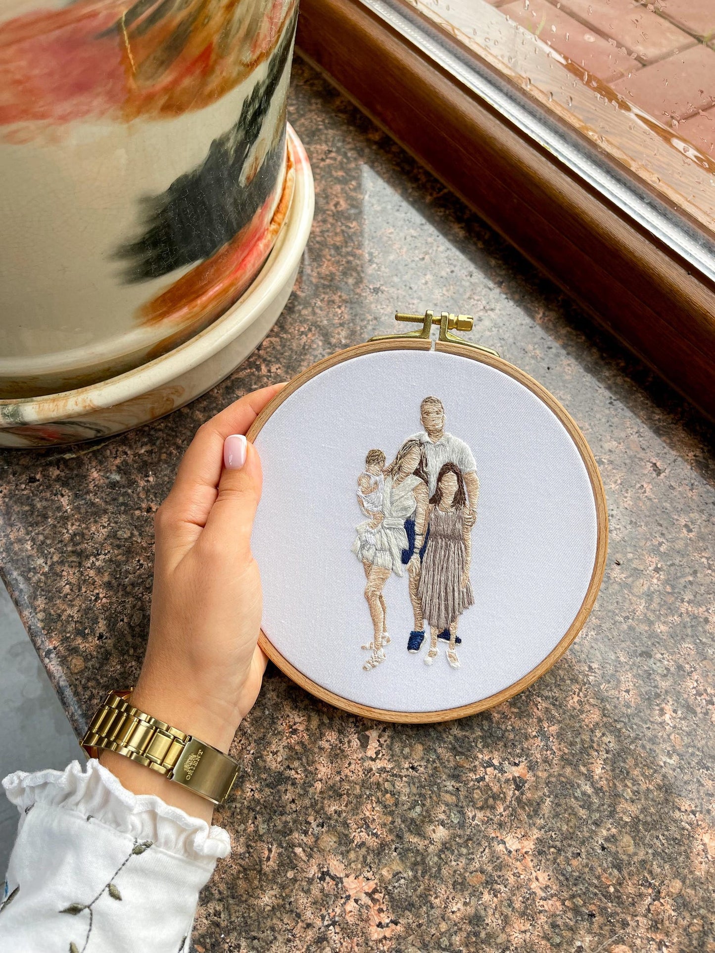 People embroidered portrait hoop, family embroidered gift, embroidery hoop art, family embroidery design, hand embroidery portrait