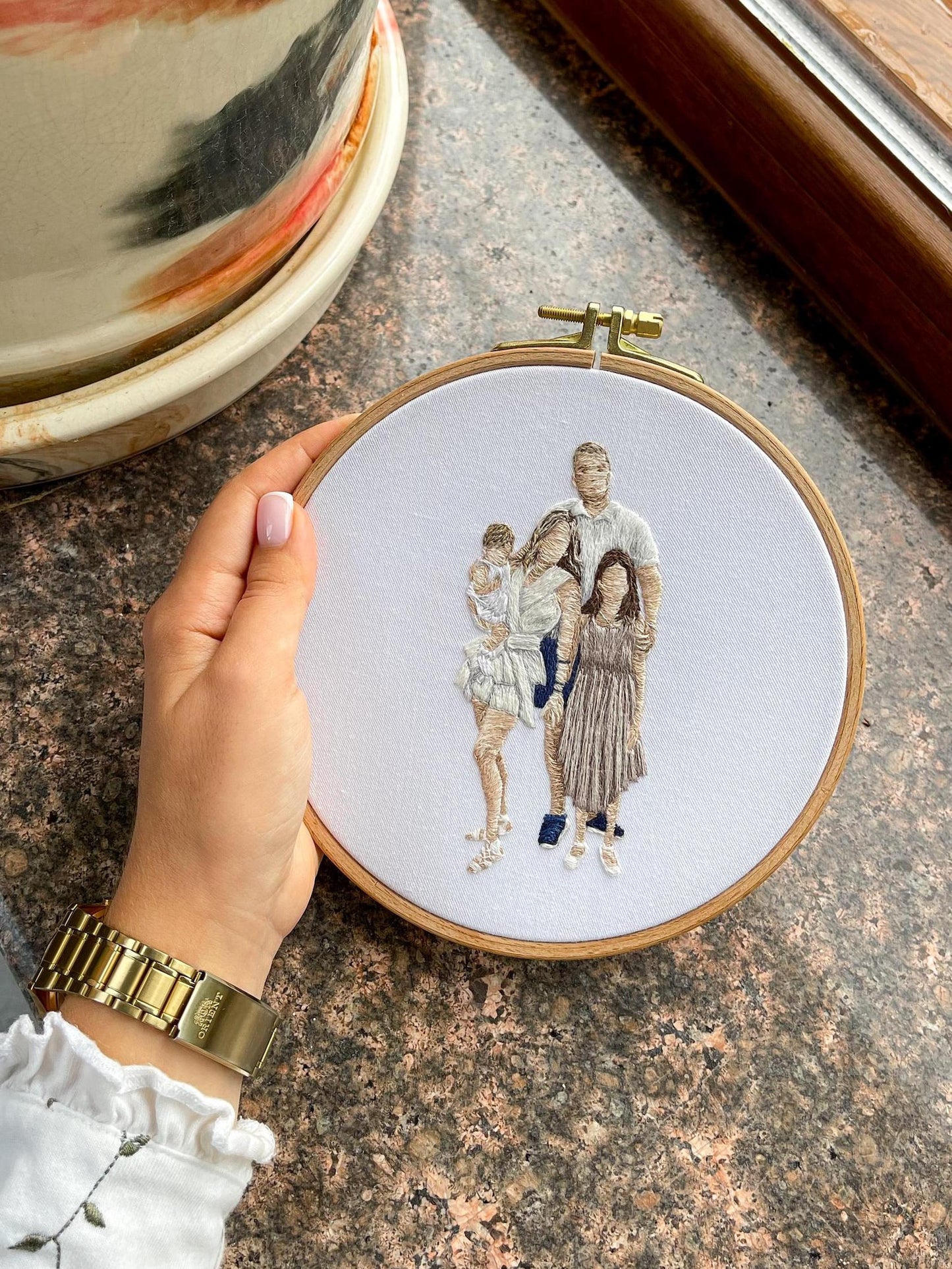 People embroidered portrait hoop, family embroidered gift, embroidery hoop art, family embroidery design, hand embroidery portrait