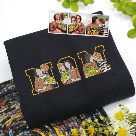 Best Mom Ever Custom Portrait Sweatshirt – Photo Sketch Embroidery Gift