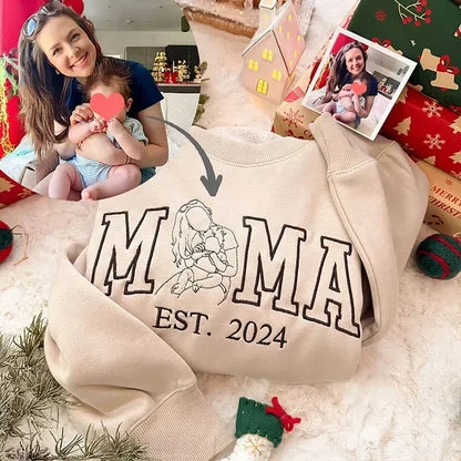 Personalized Family Sweatshirt – Custom Portrait with Names for Mom & Dad