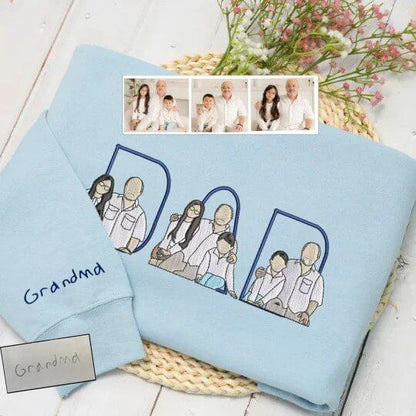 Best Mom Ever Custom Portrait Sweatshirt – Photo Sketch Embroidery Gift