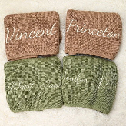 Unique gift for birth - Personalized baby blanket with embroidered name made of soft cotton