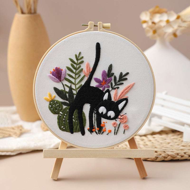 Embroidery DIY Kit Embroidery Kit For Beginner - Complete Creative Handcraft Gift for Holidays & Celebrations Cat embroidered