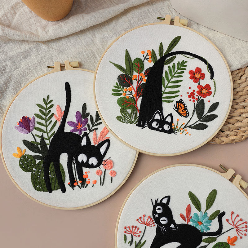 Embroidery DIY Kit Embroidery Kit For Beginner - Complete Creative Handcraft Gift for Holidays & Celebrations Cat embroidered