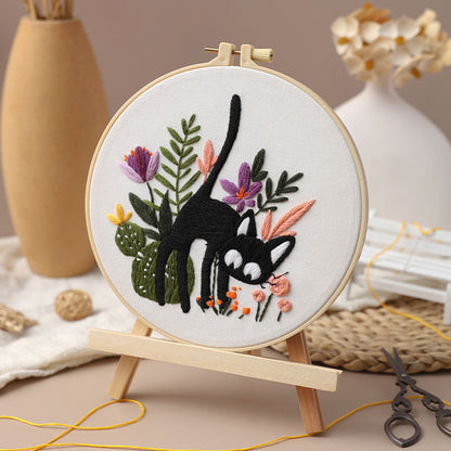 Embroidery DIY Kit Embroidery Kit For Beginner - Complete Creative Handcraft Gift for Holidays & Celebrations Cat embroidered