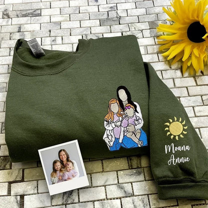 Embroidered Face Portrait Sweatshirt – Personalized Gift for Parents