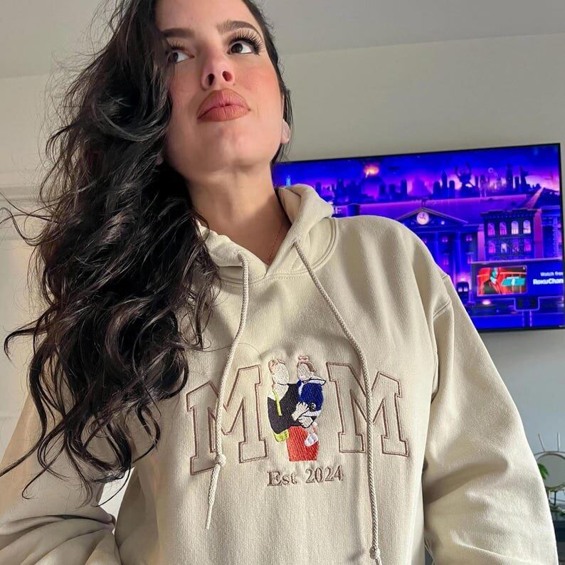 Custom Mama Embroidered Sweatshirt Mommy Name Fleece Crewneck Christmas Gift for Her