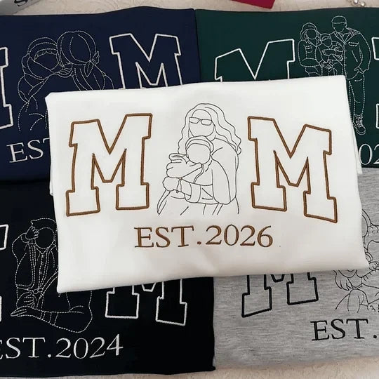 Personalized Family Sweatshirt – Custom Portrait with Names for Mom & Dad