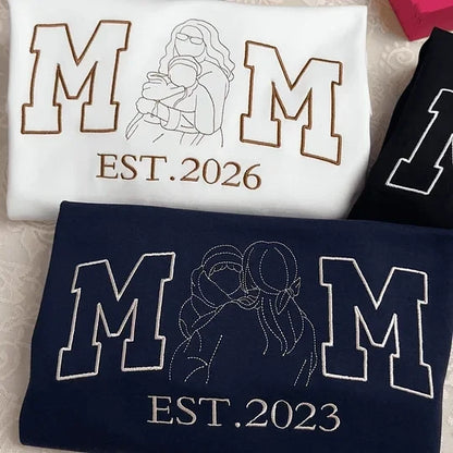 Personalized Family Sweatshirt – Custom Portrait with Names for Mom & Dad