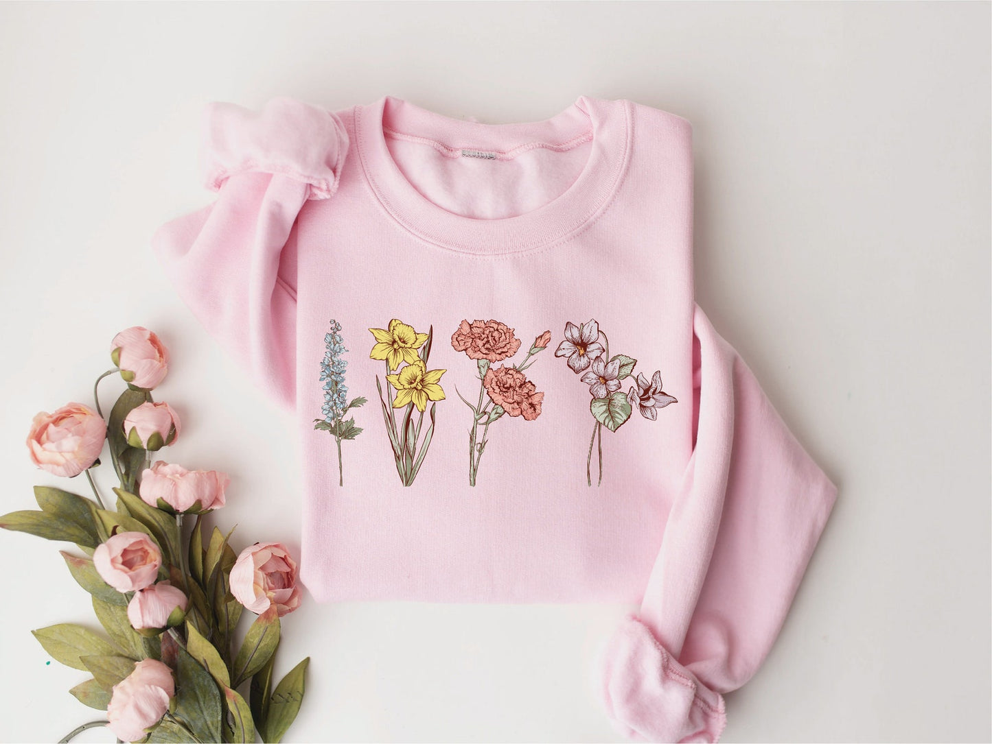 Custom Birth Flower Sweatshirt with Name – Personalized Floral Gift for Her