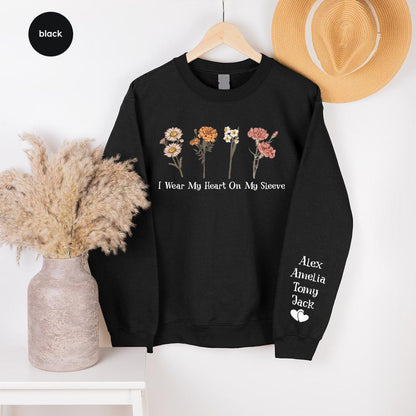 Floral Name Sweatshirt – Customizable with Birth Month Flowers & Names